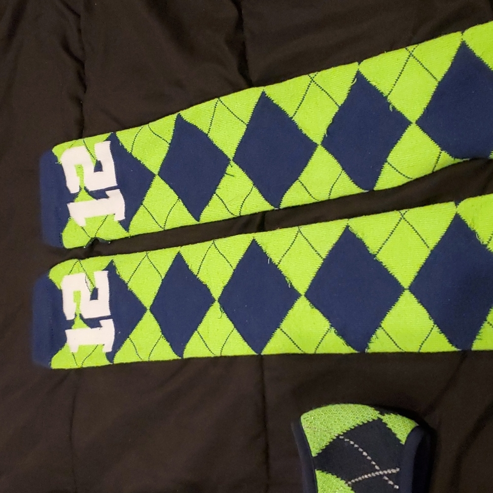 Seahawks super bundle! - Picture 4 of 5